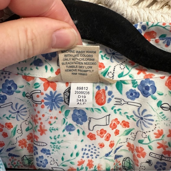 Duluth Trading Co garden button down shirt - Picture 5 of 8